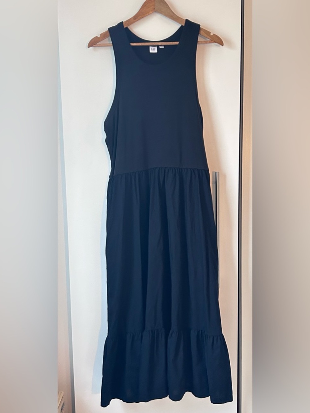 Gap XXL - Black  Sleeveless Tiered Dress
